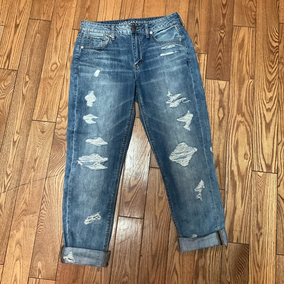 American Eagle Tomgirl Distressed Jean 8 - Picture 2 of 7